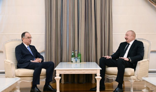 Albaniya Prezidenti İlham Əliyevə zəng edib