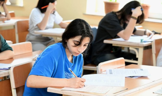 İxtisas seçimində bu abituriyentlər ciddi risklə üzləşəcəklər - Ekspert AÇIQLADI