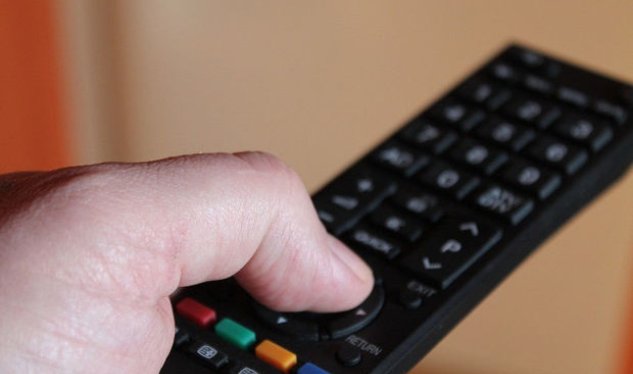 Bakıda arvadının başına televizor pultu vuran kişiyə bu CƏZA VERİLDİ