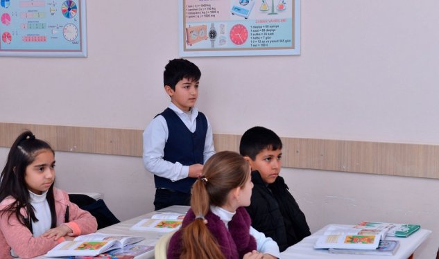 Emin Əmrullayevdən məktəblərlə bağlı YENİ ƏMR
