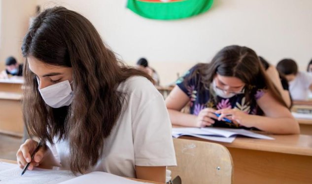 55 yaşında tələbə adını QAZANDI