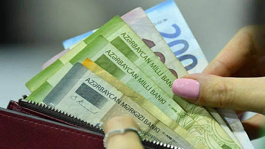 Birinci kurs tələbələrinə nə qədər təqaüd veriləcək?