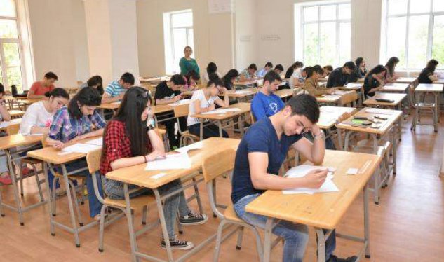 Universitetlərə qeydiyyat başa çatır