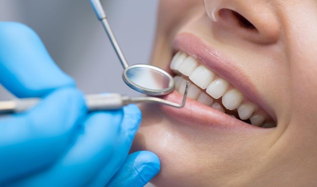 Lisenziyasız fəaliyyət göstərən stomatoloq 5000 manat CƏRİMƏLƏNDİ