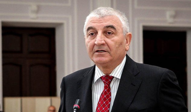 Məzahir Pənahovun oğlu Azərbaycandan gedib - “Onu Amerikada tutdura bilərdim”