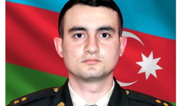 Yaralı komandirini xilas edərkən şəhid olan həkim