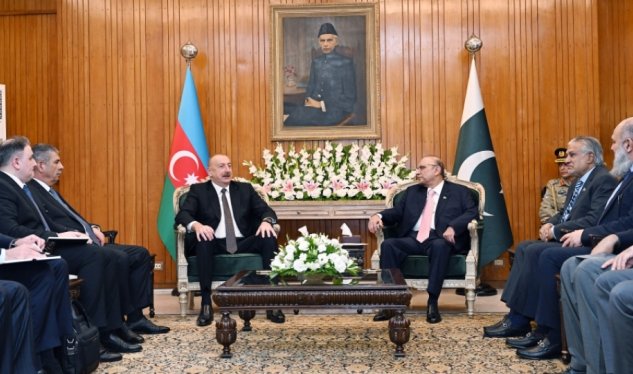 Pakistan Prezidenti İlham Əliyevi TƏBRİK ETDİ