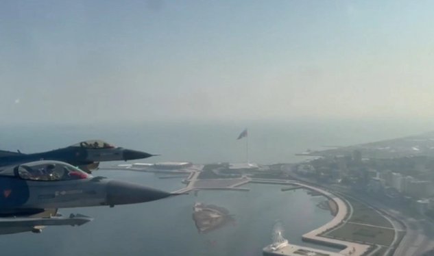 Hərbi paradda F-16-dan çəkilmiş videogörüntülər