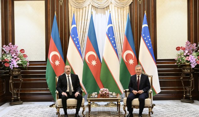 İlham Əliyev Mirziyoyevlə təkbətək görüşdü - FOTO