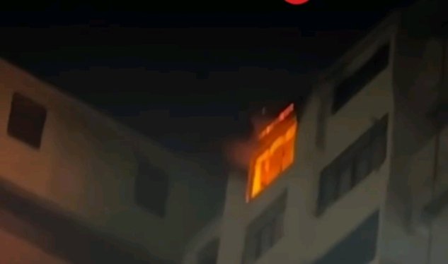 Bakıda binada yanğın - Hadisə yerindən yeni GÖRÜNTÜLƏR