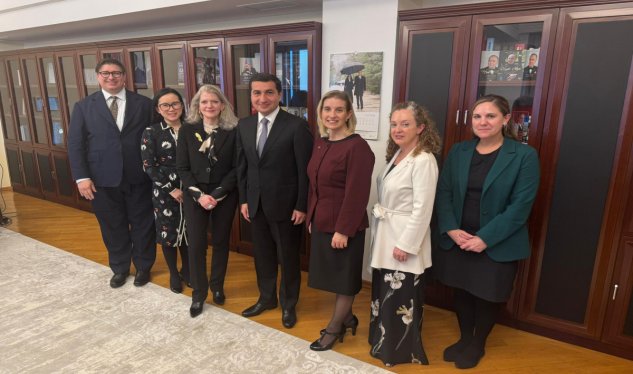 Hikmət Hacıyev ABŞ rəsmisi ilə Ermənistanla münasibətləri müzakirə etdi