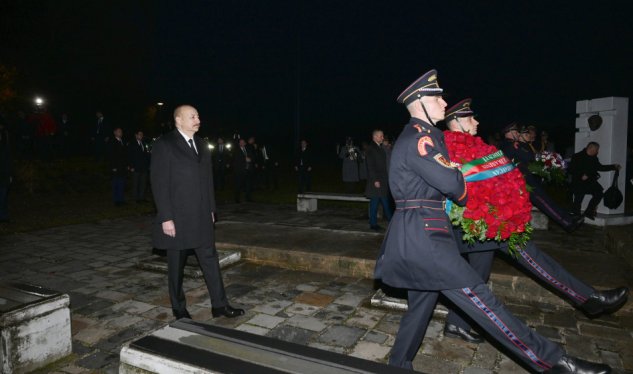Prezidentlər “Azadlıq Qapısı” abidəsini ziyarət etdi - FOTOLAR