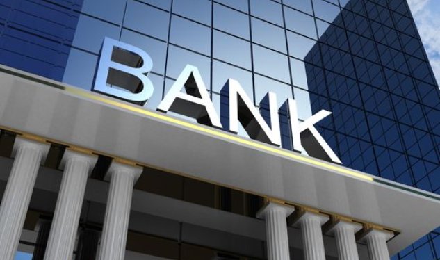 Əhali bank sisteminə güvənmir - İqtisadçı