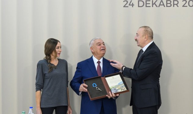 Balaca Heydər artıq böyüyüb, iki oğlu var - Sakinlərlə səmimi söhət