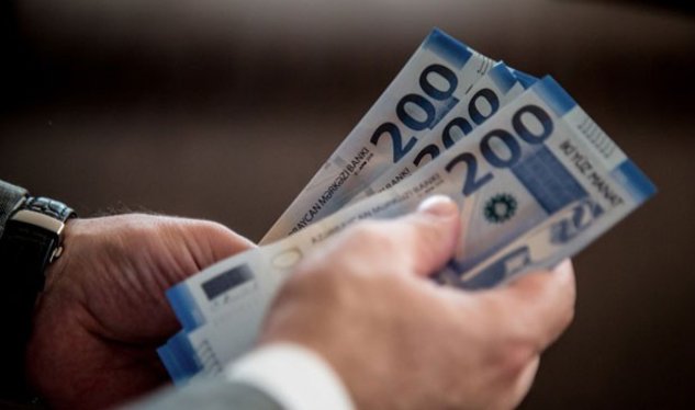 Bakıda müəllimlər 1088 manat maaş alırlar - RƏSMİ