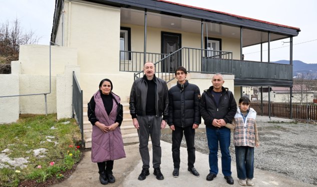 Dövlət başçısı Heyvalı kəndində - FOTOLAR