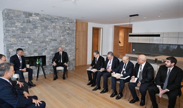 Prezident Davosda görüş keçirdi - FOTO