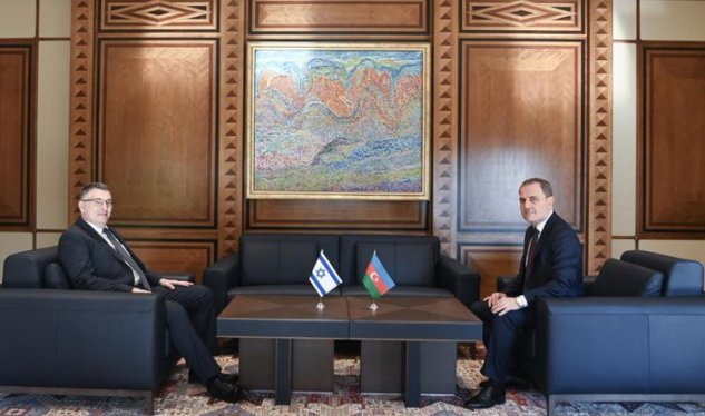 Ceyhun Bayramov israilli həmkarı ilə görüşdü
