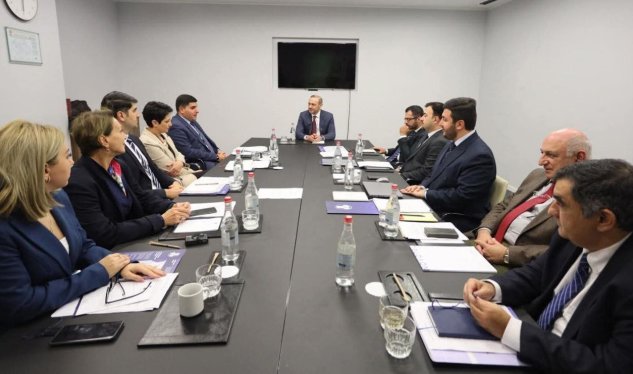 Armen Qriqoryan azərbaycanlı nümayəndələrə&nbsp;hesabat verdi