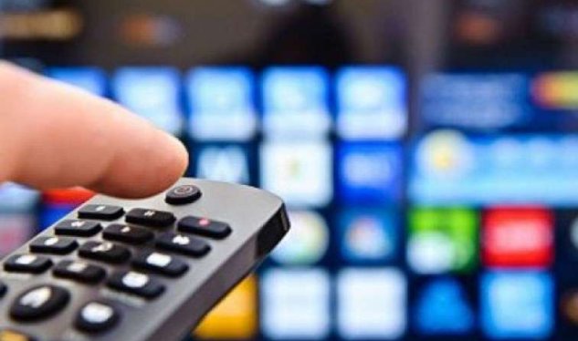 Telekanallar sosial şəbəkələrə&nbsp;ulduzur? - Əməkdar jurnalistlərdən REAKSİYA