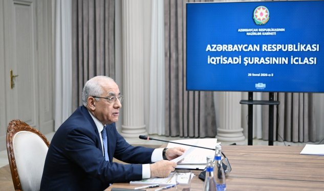 Baş nazir hökuməti TOPLADI