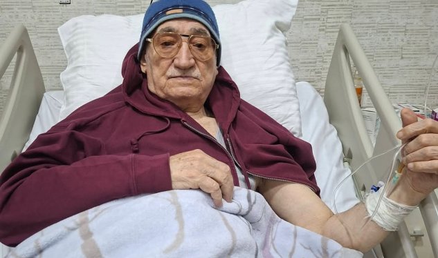 "Dostlarımı evimə çağırmağa utanıram" - Xalq artistindən xəbər var