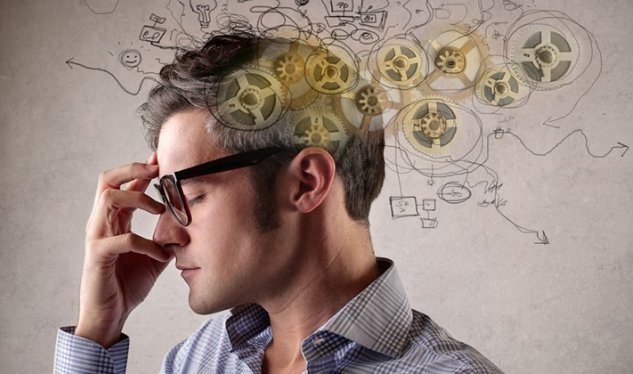 Ağıllı olmaq ağılsızlıqdır -&nbsp;dünya dar paltarda qaçır