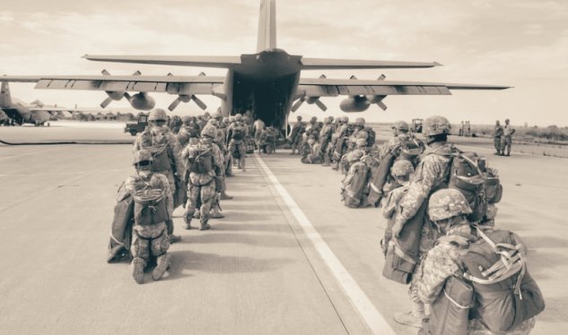 ABŞ ən elit qüvvələrini İran sahillərinə yollayır&nbsp;