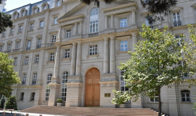 Ödənişsiz təhsil alan tələbələrdən ödəniş tələb olunmasına RƏSMİ REAKSİYA&nbsp;&nbsp;