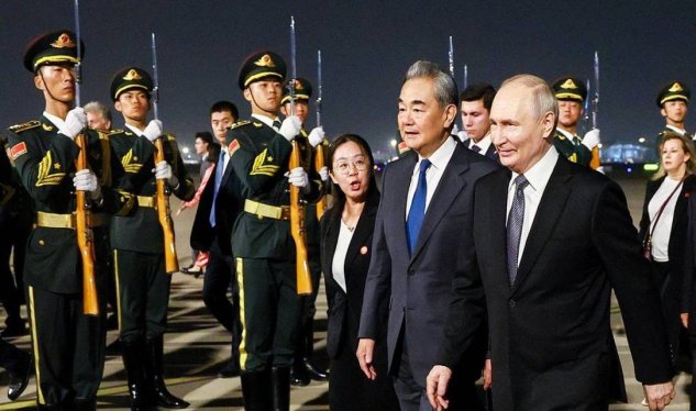 Putin Çinə getdi