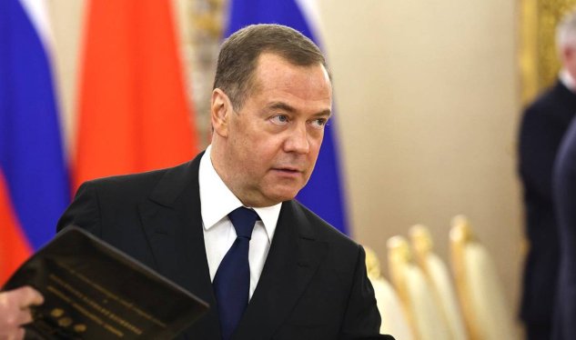 Medvedev Paşinyanı ölümlə HƏDƏLƏDİ