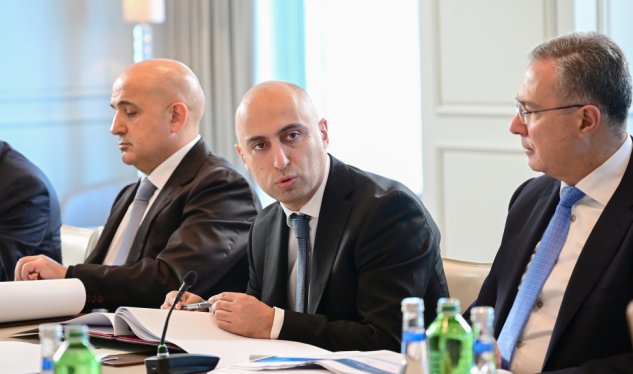 Emin Əmrullayev: Təhsilin rəqəmsallaşdırılması nəzərdə tutulur