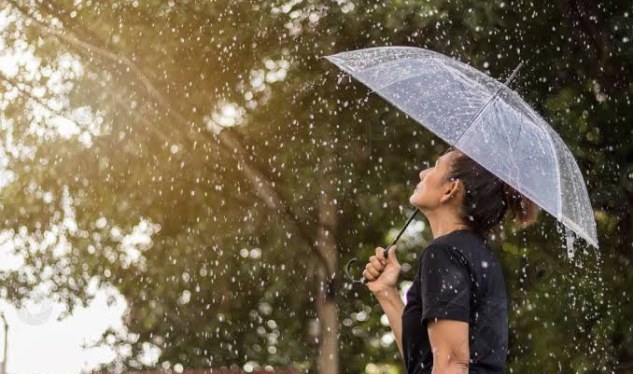 Temperatur enəcək, leysan yağış və dolu yağacaq