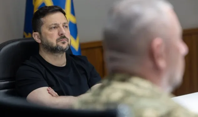 Zelenski Ukrayna Quru Qoşunlarına yeni komandan təyin etdi - FOTO