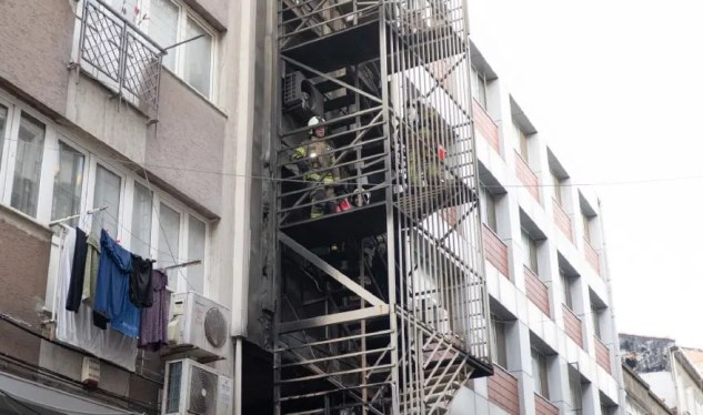 İstanbulda oteldə yanğın: 10-dan çox yaralı var