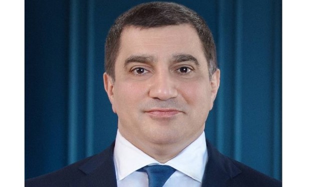 Əli Əsədov onu işdən azad etdi