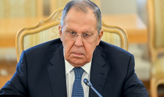 Lavrov və digər məşhurlar deputat mandatından imtina etdilər