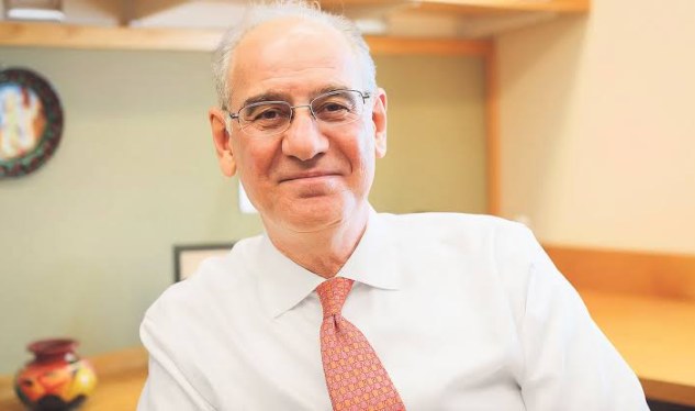 Harvard tarixində ilk: TÜRK ALİM DEKAN OLDU