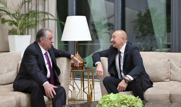 İlham Əliyev Tacikistan Prezidenti ilə görüşüb