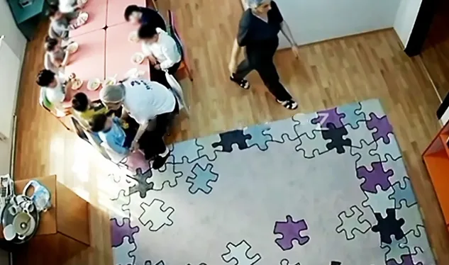 “Brain Academy”də 2 yaşlı uşağa zorakılıq edən işçi işdən çıxarıldı