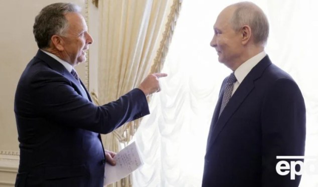 Uitkoffun Putinlə görüşdəki qeydləri kameralara düşüb