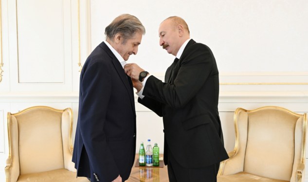 Prezident Fərhad Xəlilova “İstiqlal” ordenini təqdim etdi - FOTO