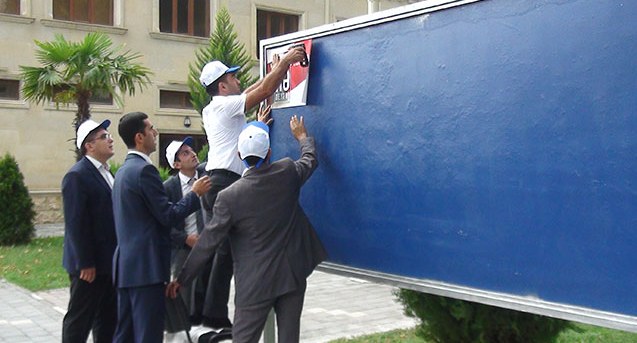 Hansı partiya&nbsp;seçki təbliğatından razı, hansı narazı qalıb...
