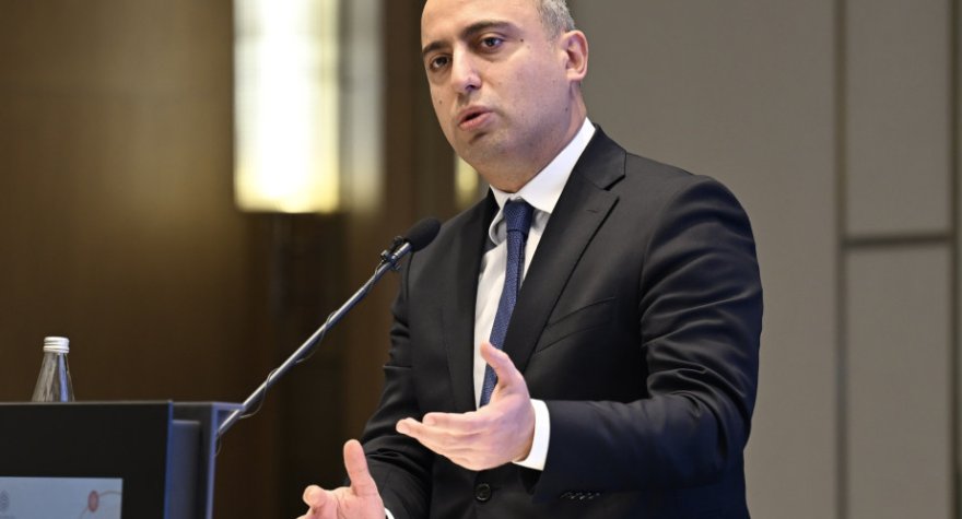 Nazir müəllimlərə çağırış etdi: Səbirli olun, şikayətlərə baxılacaq