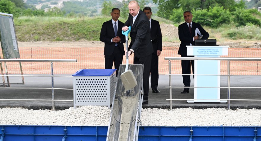 Prezident Xankəndi Dəmir Yolu və Avtovağzal Kompleksinin təməlini qoydu