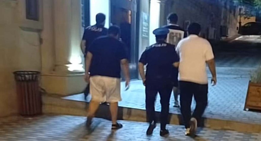 Şəhidlərə hörmətsizlik edənlərin Azərbaycana girişi ömürlük qadağan OLUNSUN!