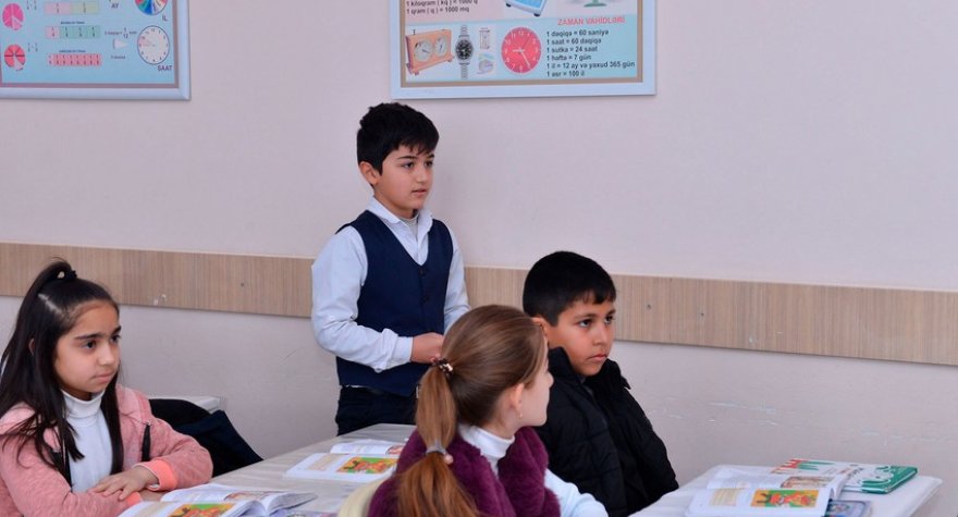 Emin Əmrullayevdən məktəblərlə bağlı YENİ ƏMR