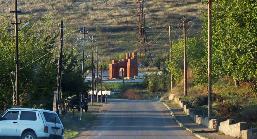 Qırmızı Bazar - Xocavəndin strateji qəsəbəsi