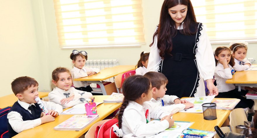 72 mindən çox müəllimin əməkhaqqısı ARTIRILACAQ