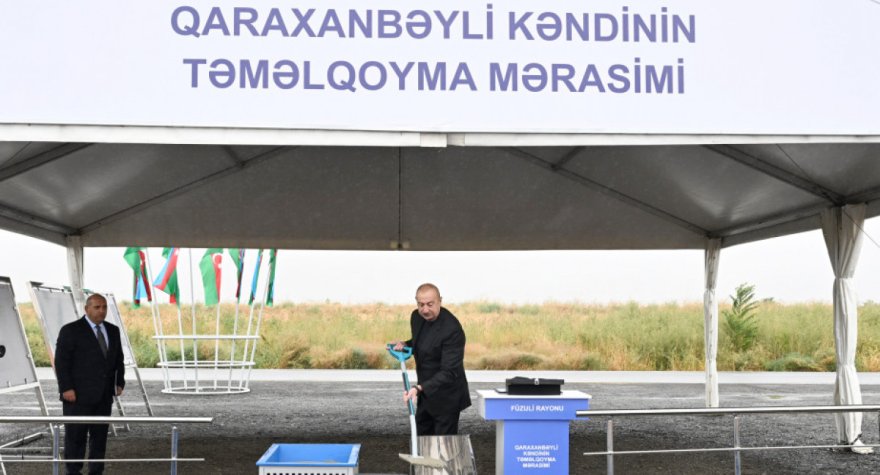 Prezident Füzulidə Qaraxanbəyli kəndinin təməlini qoydu